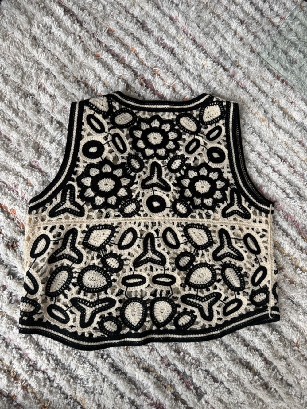 Black and Cream Crochet Vest with Floral Motif - Picture 3 of 4